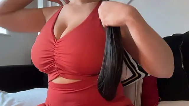 MissMyaBentley online show from 02/17/26, 03:40