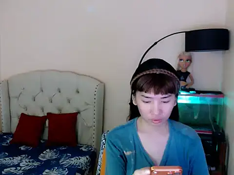 ShantalFoxxy  online show from 04/05/26, 01:36