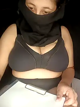 Snapshot of Charu1999 chatting on 02/18/26, 06:15 Charu1999 online show from 02/18/26, 06:15