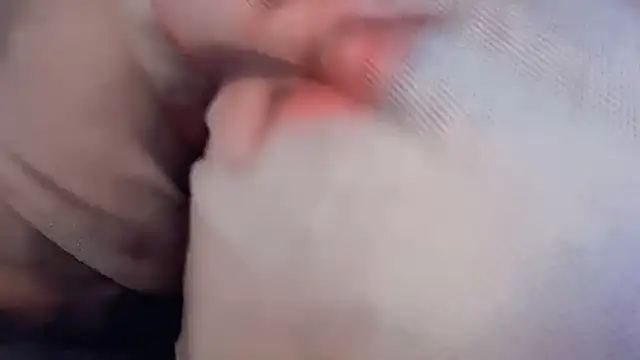 Snapshot of Amybaby521 chatting on 10/27/25, 03:05 Amybaby521 online show from 10/27/25, 03:05