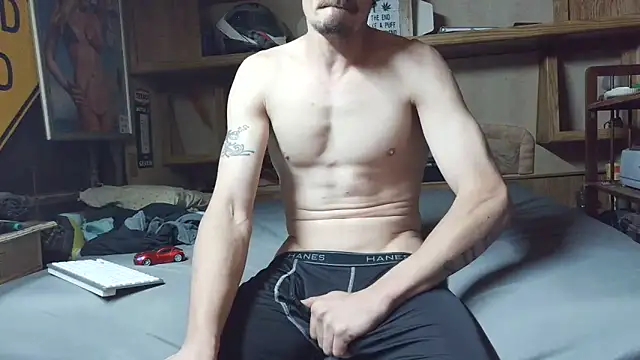 mike42088 online show from 03/28/26, 01:16