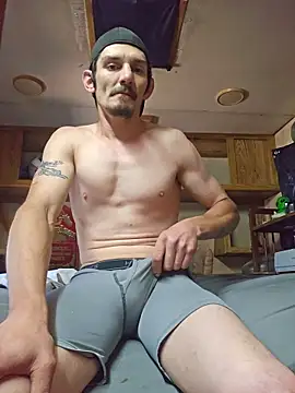 mike42088 online show from 04/17/26, 01:58