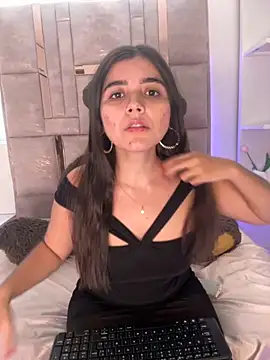 salomecute21 online show from 10/02/25, 01:29