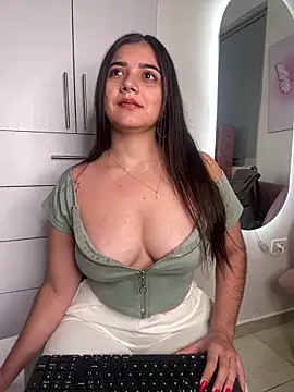 salomecute21 online show from 02/19/26, 11:06