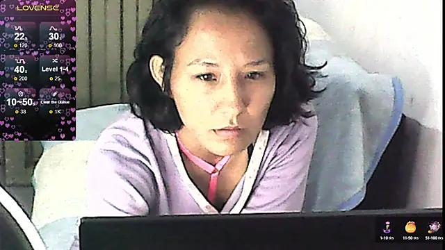Snapshot of Natzu_Choi chatting on 10/06/25, 11:13 Natzu Choi online show from 10/06/25, 11:13