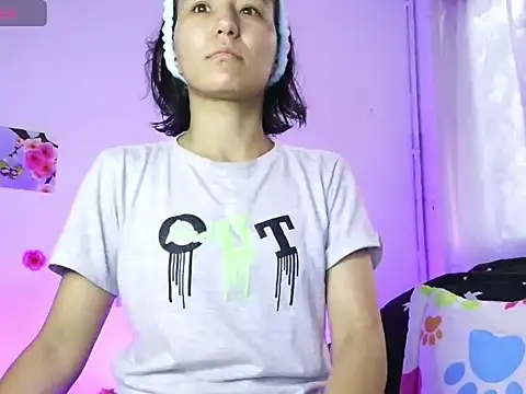 Snapshot of Natzu_Choi chatting on 11/15/25, 08:16 Natzu Choi online show from 11/15/25, 08:16