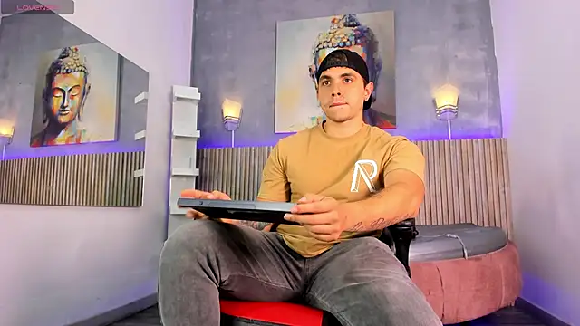 Liam walk  online show from 09/21/25, 08:10