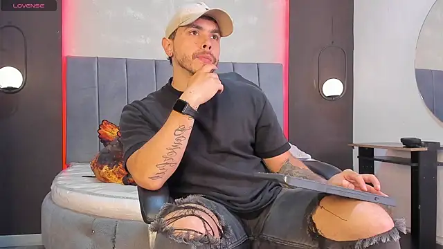 Liam walk  online show from 02/08/26, 11:08