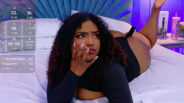 Cristal-Jonnes online show from 12/02/25, 03:01