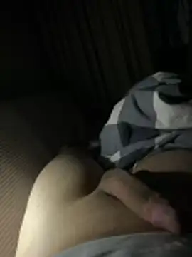 Snapshot of Maxim_16cm chatting on 02/18/26, 08:49 Maxim 16cm online show from 02/18/26, 08:49