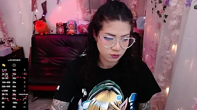 Snapshot of jadedelux_ chatting on 09/19/25, 08:20 jadedelux online show from 09/19/25, 08:20