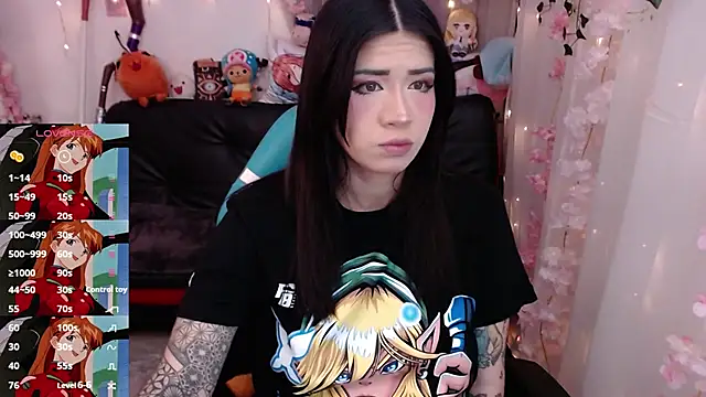 Snapshot of jadedelux_ chatting on 10/08/25, 06:38 jadedelux online show from 10/08/25, 06:38