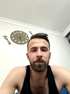 Snapshot of S-kt-et chatting on 10/29/25, 02:14 S-kt-et online show from 10/29/25, 02:14