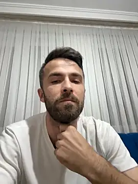 Snapshot of S-kt-et chatting on 11/01/25, 08:22 S-kt-et online show from 11/01/25, 08:22