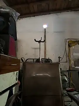 Snapshot of S-kt-et chatting on 11/04/25, 06:23 S-kt-et online show from 11/04/25, 06:23