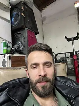 Snapshot of S-kt-et chatting on 11/11/25, 09:42 S-kt-et online show from 11/11/25, 09:42