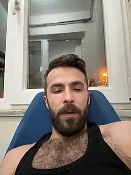 Snapshot of S-kt-et chatting on 11/12/25, 11:36 S-kt-et online show from 11/12/25, 11:36