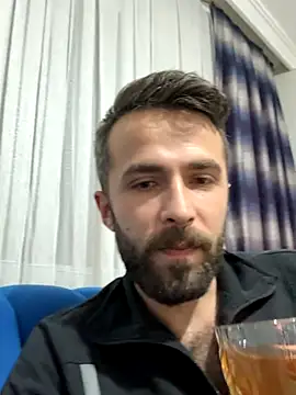 Snapshot of S-kt-et chatting on 11/13/25, 08:19 S-kt-et online show from 11/13/25, 08:19