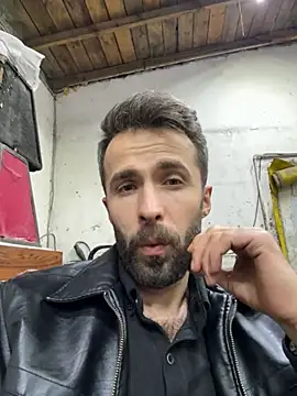 Snapshot of S-kt-et chatting on 11/17/25, 05:30 S-kt-et online show from 11/17/25, 05:30