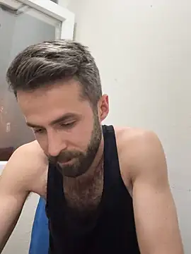 Snapshot of S-kt-et chatting on 11/19/25, 08:53 S-kt-et online show from 11/19/25, 08:53