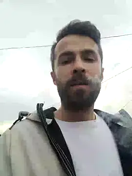 Snapshot of S-kt-et chatting on 11/23/25, 01:44 S-kt-et online show from 11/23/25, 01:44