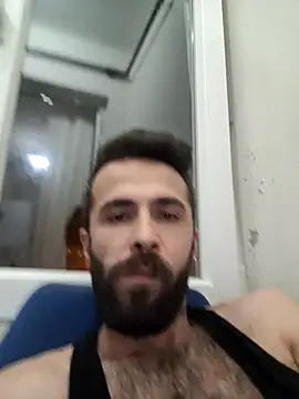 Snapshot of S-kt-et chatting on 11/24/25, 08:08 S-kt-et online show from 11/24/25, 08:08