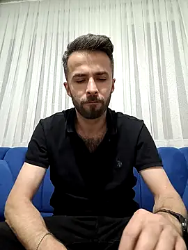 Snapshot of S-kt-et chatting on 12/04/25, 05:32 S-kt-et online show from 12/04/25, 05:32