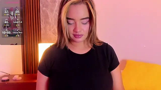 Emma hunter  online show from 11/18/25, 04:06