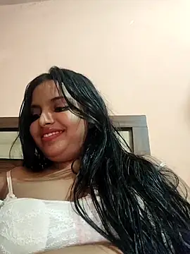 Maahhii 2 online show from 05/19/26, 09:10