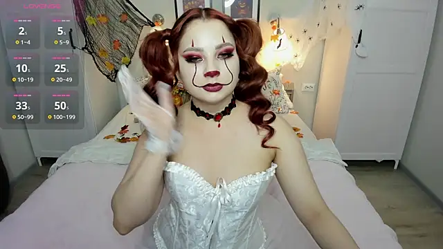 AuroraBell online show from 10/31/25, 05:25