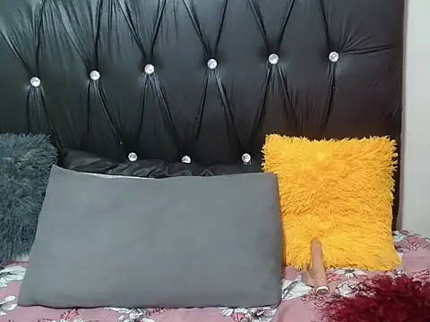 Snapshot of Lsnickykhanyile chatting on 11/09/25, 05:22 Lsnickykhanyile online show from 11/09/25, 05:22