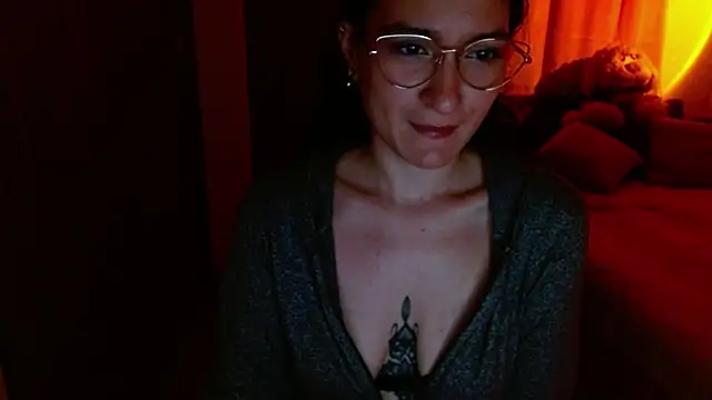 lia ana online show from 04/07/26, 05:52