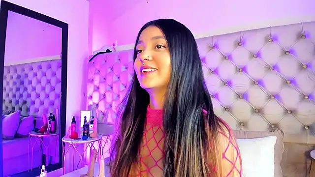 Snapshot of AbbyBeck chatting on 10/09/25, 12:36 AbbyBeck online show from 10/09/25, 12:36