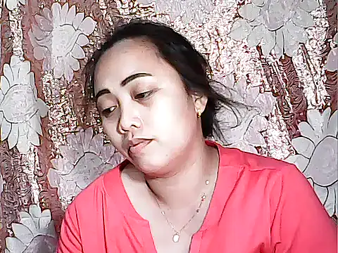 Snapshot of Pinay_Chubby20 chatting on 10/10/25, 01:10 Pinay Chubby20 online show from 10/10/25, 01:10