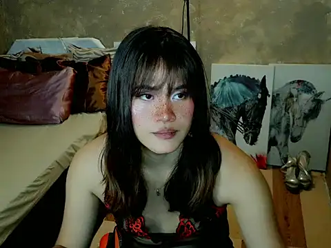 Snapshot of YllanaAltheaXxX chatting on 06/24/26, 08:41 YllanaAltheaXxX online show from 06/24/26, 08:41