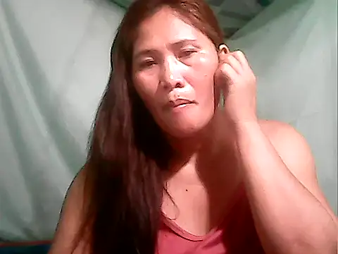 Snapshot of Juicy_69xx chatting on 09/10/25, 04:34 Juicy 69xx online show from 09/10/25, 04:34