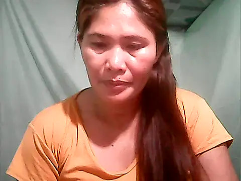 Snapshot of Juicy_69xx chatting on 10/02/25, 01:51 Juicy 69xx online show from 10/02/25, 01:51