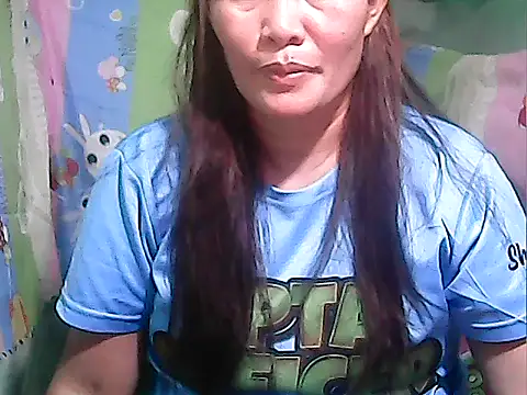 Snapshot of Juicy_69xx chatting on 10/26/25, 05:02 Juicy 69xx online show from 10/26/25, 05:02