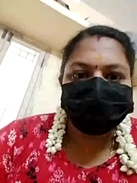 Snapshot of Tamil_jasmine12 chatting on 05/08/26, 02:39 Tamil jasmine12 online show from 05/08/26, 02:39