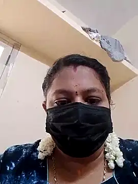 Snapshot of Tamil_jasmine12 chatting on 05/18/26, 03:57 Tamil jasmine12 online show from 05/18/26, 03:57