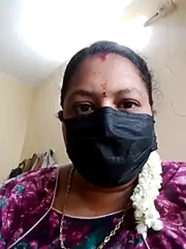 Snapshot of Tamil_jasmine12 chatting on 05/24/26, 01:10 Tamil jasmine12 online show from 05/24/26, 01:10