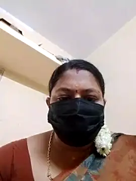 Snapshot of Tamil_jasmine12 chatting on 06/06/26, 01:32 Tamil jasmine12 online show from 06/06/26, 01:32