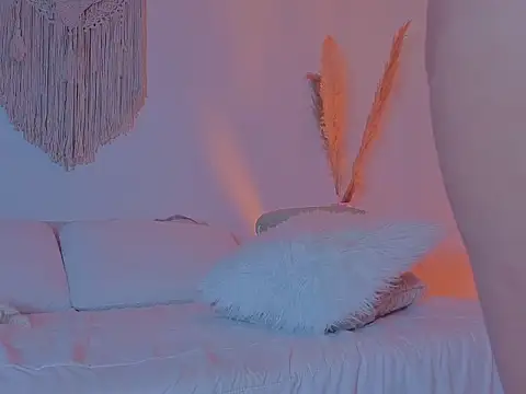 Alice-Benette online show from 01/16/26, 01:53