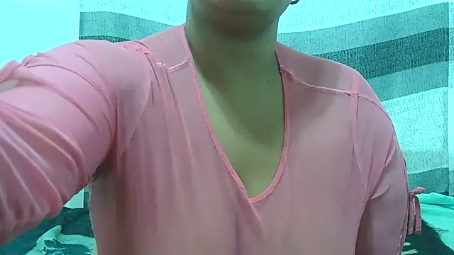 Snapshot of ThickHunn99 chatting on 11/12/25, 12:49 ThickHunn99 online show from 11/12/25, 12:49