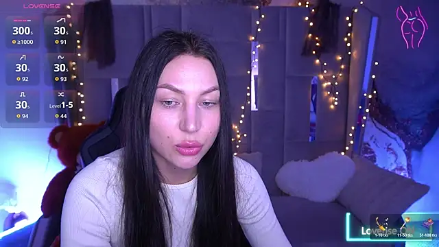 EliseVelour online show from 03/28/26, 01:43