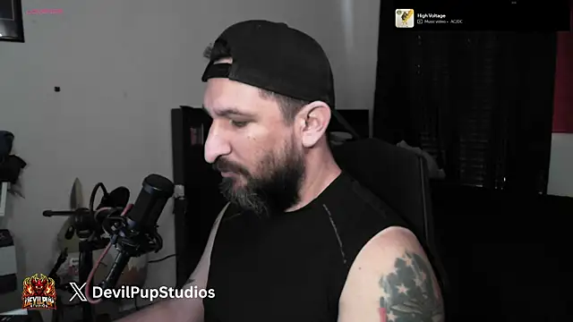 DevilPup75  online show from 06/12/26, 04:50