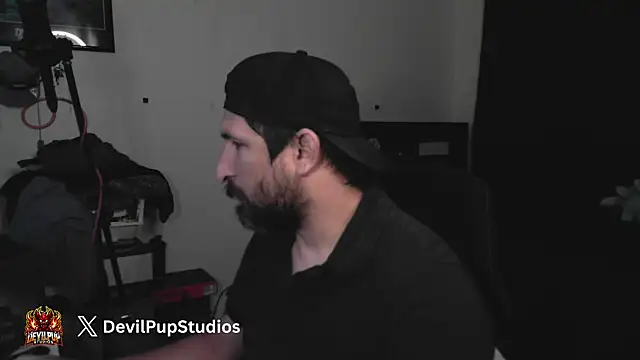 DevilPup75  online show from 08/09/26, 04:06