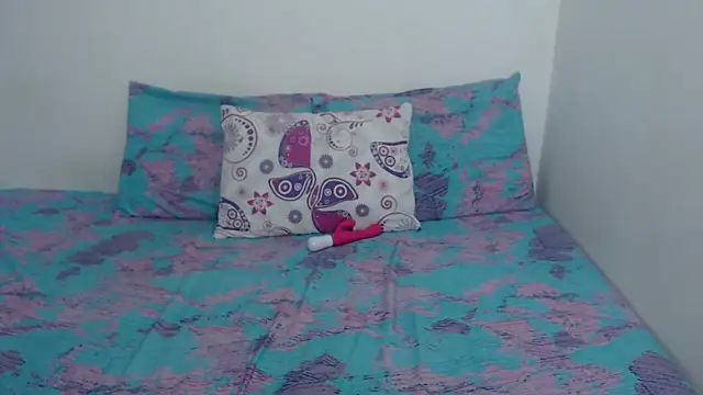 Tiiana online show from 11/14/25, 05:11