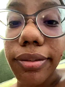 Valen1800 online show from 09/28/25, 07:41