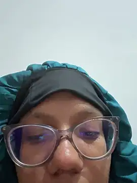 Valen1800 online show from 10/04/25, 02:31